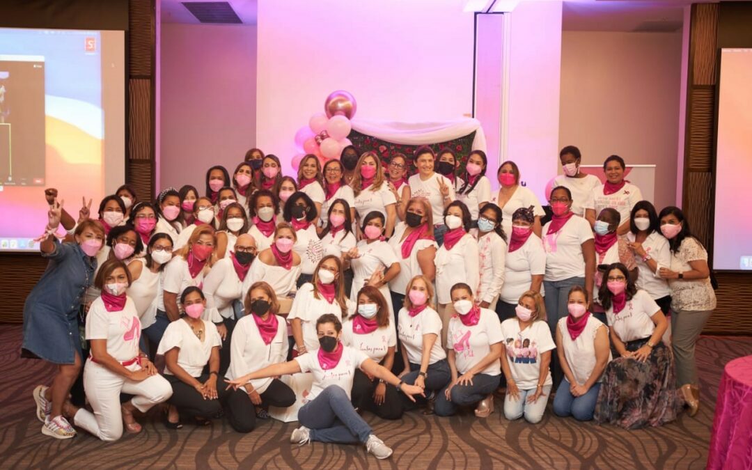 Juntas para ti, fue el nombre del evento que tuvo lugar, el día 11 de octubre en el hotel Wyndham de Albrook Mall, donde mujeres se unieron para homenajear a otras mujeres valientes y admirables que están superando o ya han superado el diagnóstico de cáncer de mamas.